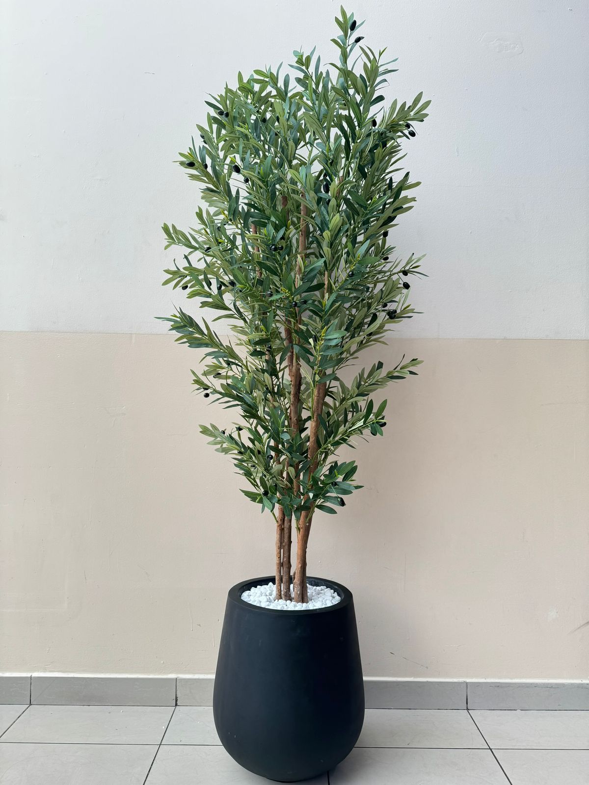 Artificial olive tree