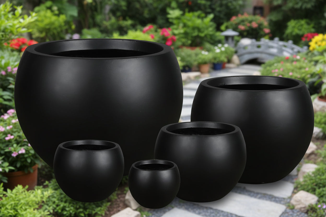 Fibreclay Pot-Black-White